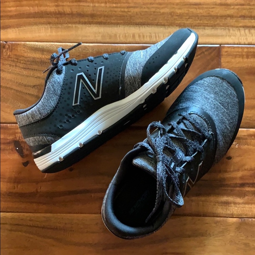 Like new New Balance sneakers
